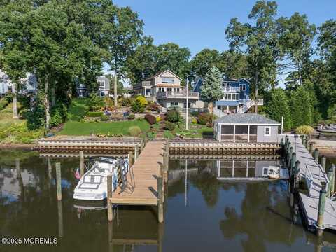 29 Robbins Street, Brick, NJ 08724