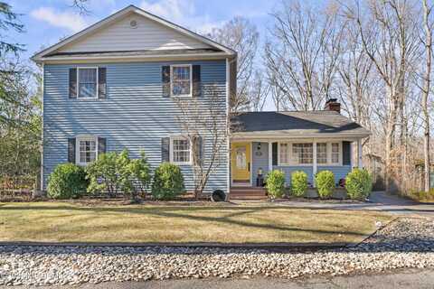 60 Pine Avenue, Freehold, NJ 07728