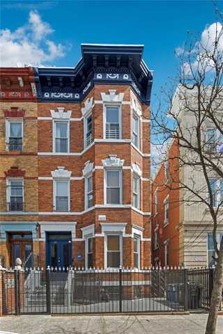 185 Chestnut Street, Brooklyn, NY 11208