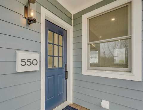 550 Madison Avenue, Greenport, NY 11944