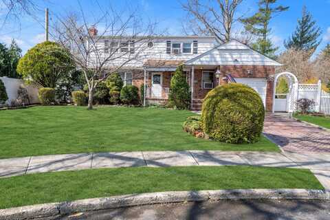 1727 Meadow Court, East Meadow, NY 11554