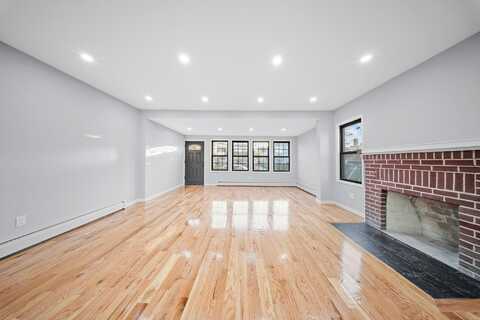 10961 200th Street, Hollis, NY 11412