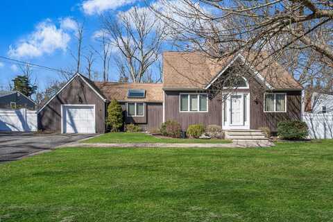 4 Lakeside Drive, Middle Island, NY 11953