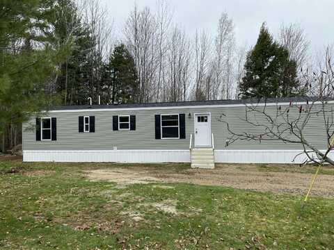 26 Evergreen Drive, Otisfield, ME 04270