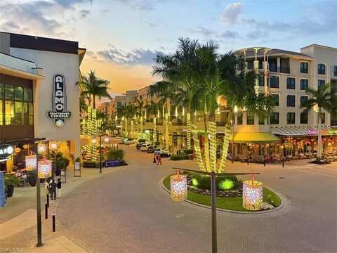 9123 Strada, NAPLES, FL 34108