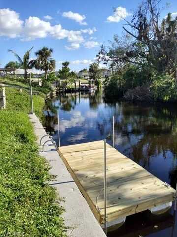 847 Hydrangea, NORTH FORT MYERS, FL 33903