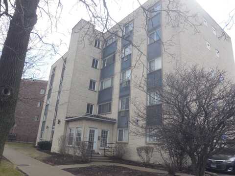 4976 N Milwaukee Avenue, Chicago, IL 60630