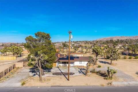7341 Joshua View Drive, Yucca Valley, CA 92284