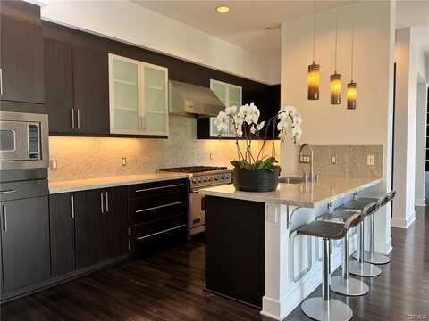 402 Rockefeller, Irvine, CA 92612