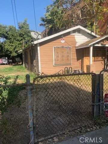 1701 E 61st Street, Los Angeles, CA 90001