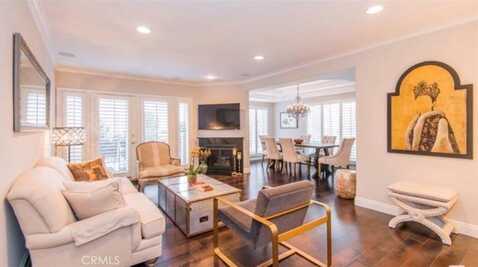 11855 Goshen Avenue, Los Angeles, CA 90049