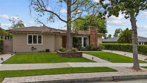 924 Crestview Drive, Pasadena, CA 91107