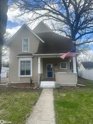 647 E State Street, Mason City, IA 50401