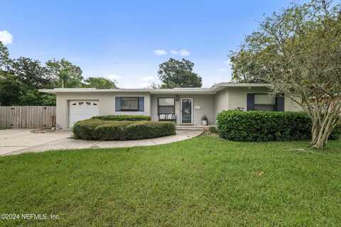 6104 ROBBINS Circle S, Jacksonville, FL 32211