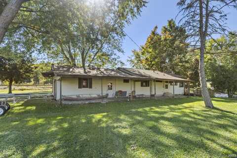 7990 S 150 E, Wolcottville, IN 46795