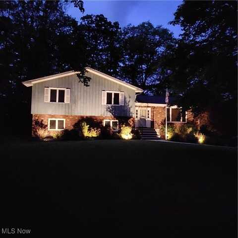 6715 Westview Drive, Brecksville, OH 44141