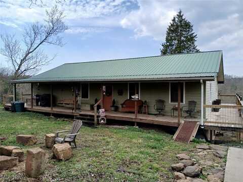 25977 E Hornsby Road, Coolville, OH 45723