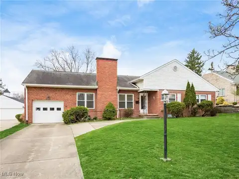2721 E Ridgewood Circle, Zanesville, OH 43701