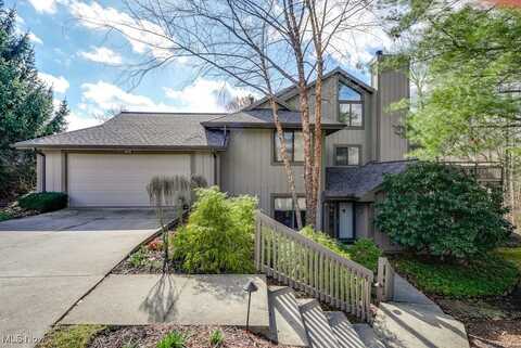 2172 Stone Creek Trail, Cuyahoga Falls, OH 44223