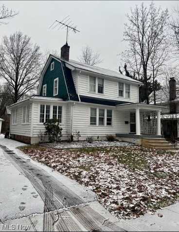 1648 Maple Road, Cleveland Heights, OH 44121