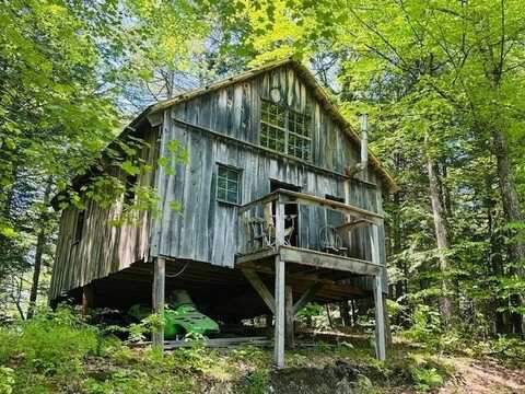 100 Stagecoach Road, Rockingham, VT 05101