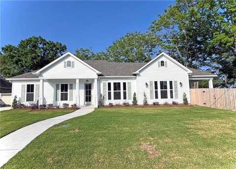8711 BELLE GROVE Place, River Ridge, LA 70123