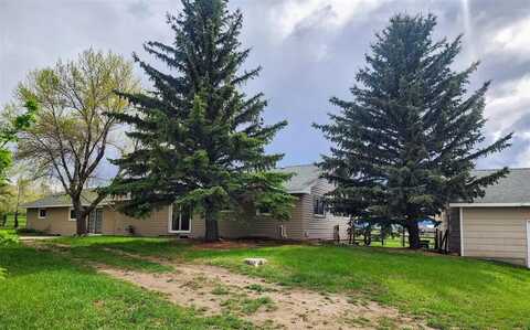 15 Milo Rd, Cody, WY 82414
