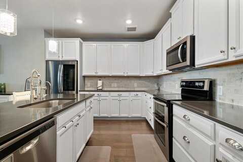 651 N WATTERS Road, Allen, TX 75013