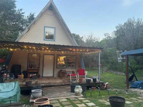 1015 Comanche Cove Drive, Granbury, TX 76048