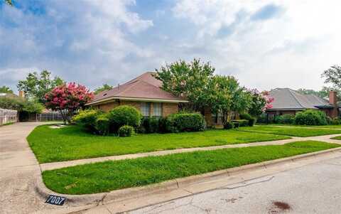 7007 Big Bear Lake Drive, Arlington, TX 76016