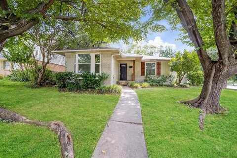 2906 MEADOW GREEN Drive, Farmers Branch, TX 75234