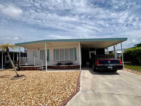 320 Desoto St, Nokomis, FL 34275
