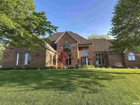 2844 Saint Andrews Court, El Paso, IL 61738