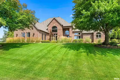 2844 Saint Andrews Court, El Paso, IL 61738