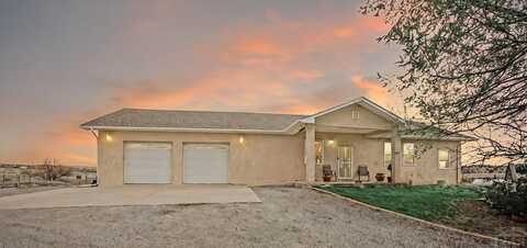 6055 Pine Bluff Dr, Pueblo, CO 81044