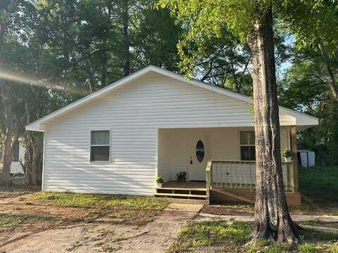 615 Carter, Picayune, MS 39466