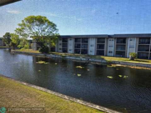 7925 Colony Cir, Tamarac, FL 33321