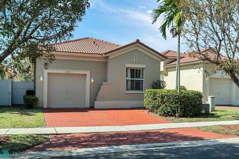 2302 NE 37th Rd, Homestead, FL 33033