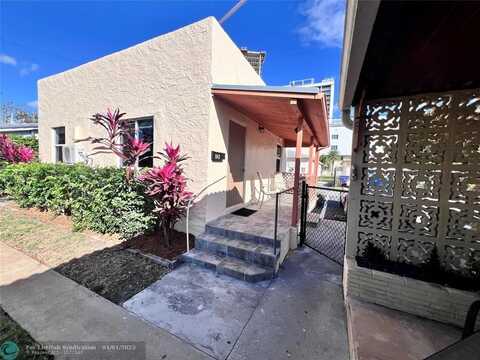1717 Jackson St, Hollywood, FL 33020