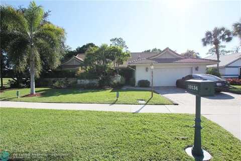 10134 Boca Woods Ln, Boca Raton, FL 33428