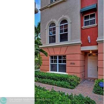 1033 NE 17th Way, Fort Lauderdale, FL 33304