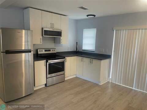 780 NE 46th Ct, Oakland Park, FL 33334
