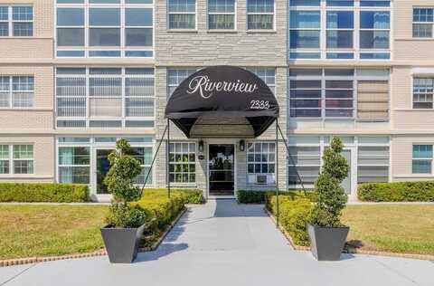 2333 Indian River Boulevard unit: 306, Vero Beach, FL 32960