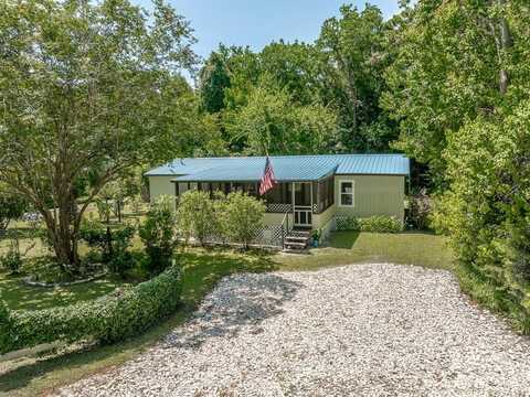 250 Bobby Cato St, Apalachicola, FL 32320