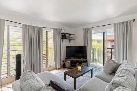 480 Pio Dr, Wailuku, HI 96793