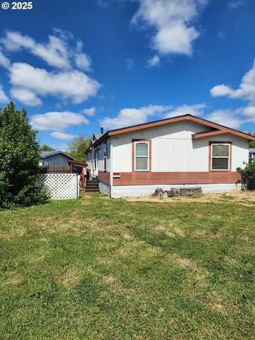 166 OLIVIA LN, Roseburg, OR 97470