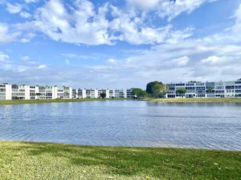 1065 Harwood E E, Deerfield Beach, FL 33442