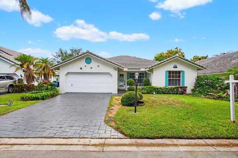 5372 Pine Circle, Coral Springs, FL 33067