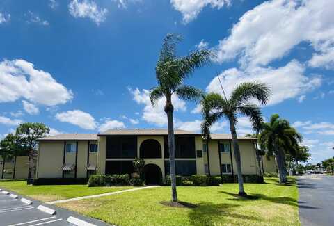 334 Pine Ridge Circle, Greenacres, FL 33463