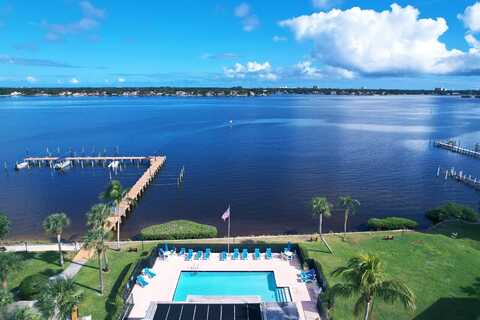 825 Center Street Street, Jupiter, FL 33458